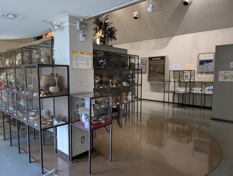 伊興遺跡公園展示館