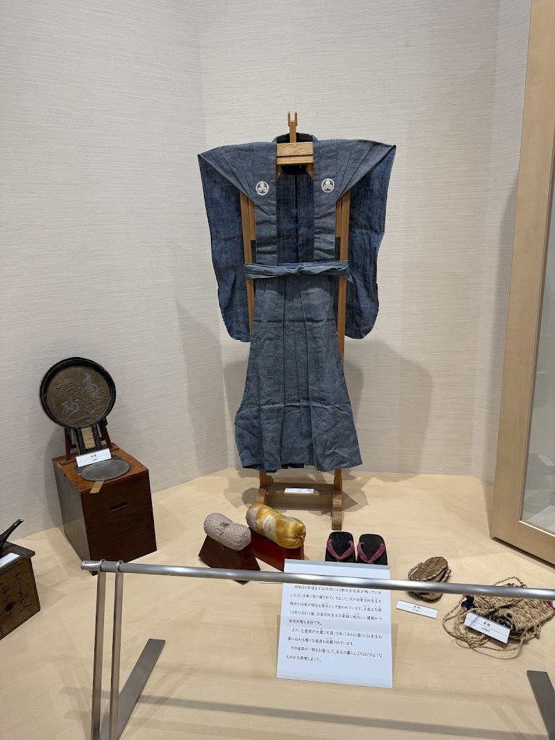 れきしてらす（新座市立歴史民俗資料館）