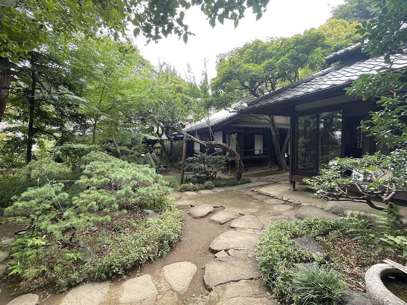 林芙美子記念館