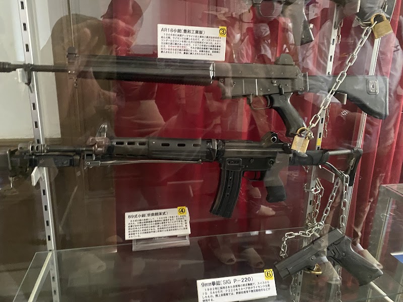 空挺館（旧陸軍騎兵連隊御馬見所）