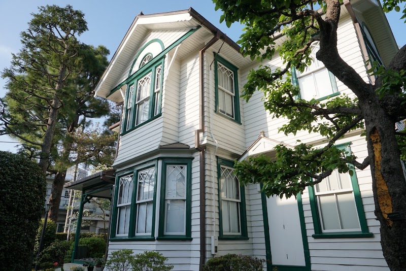 豊島区立 雑司が谷旧宣教師館（旧マッケーレブ邸）