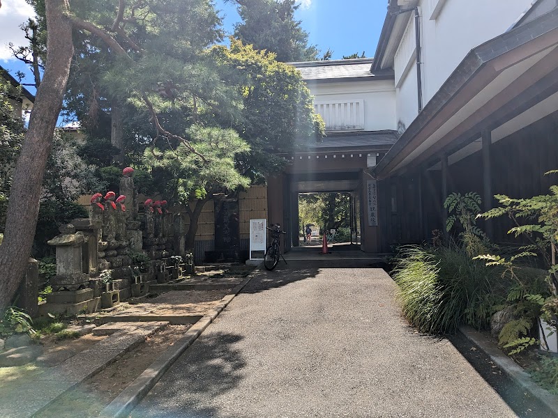 曼荼羅美術館