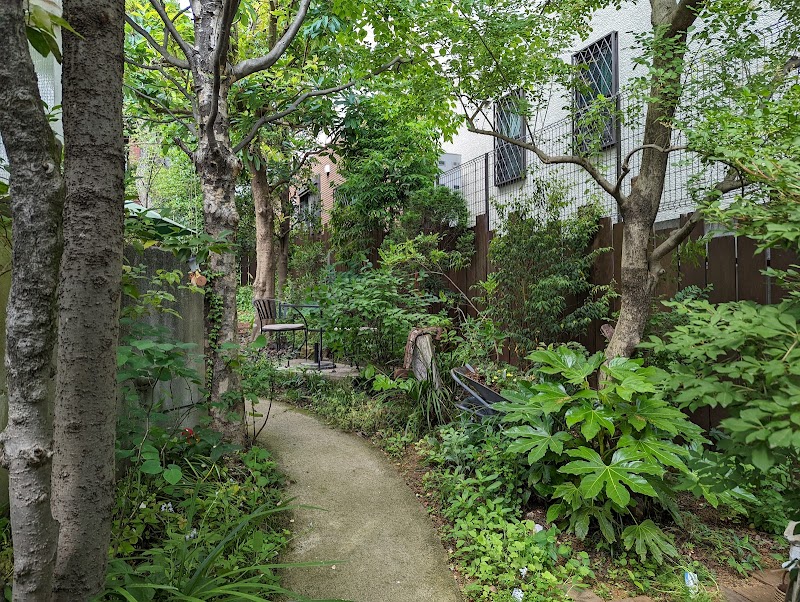 光と緑の美術館