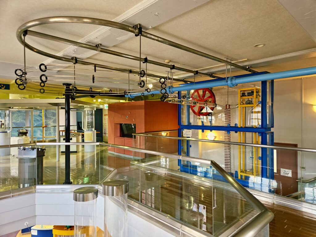 2回にもつながるボールコースター