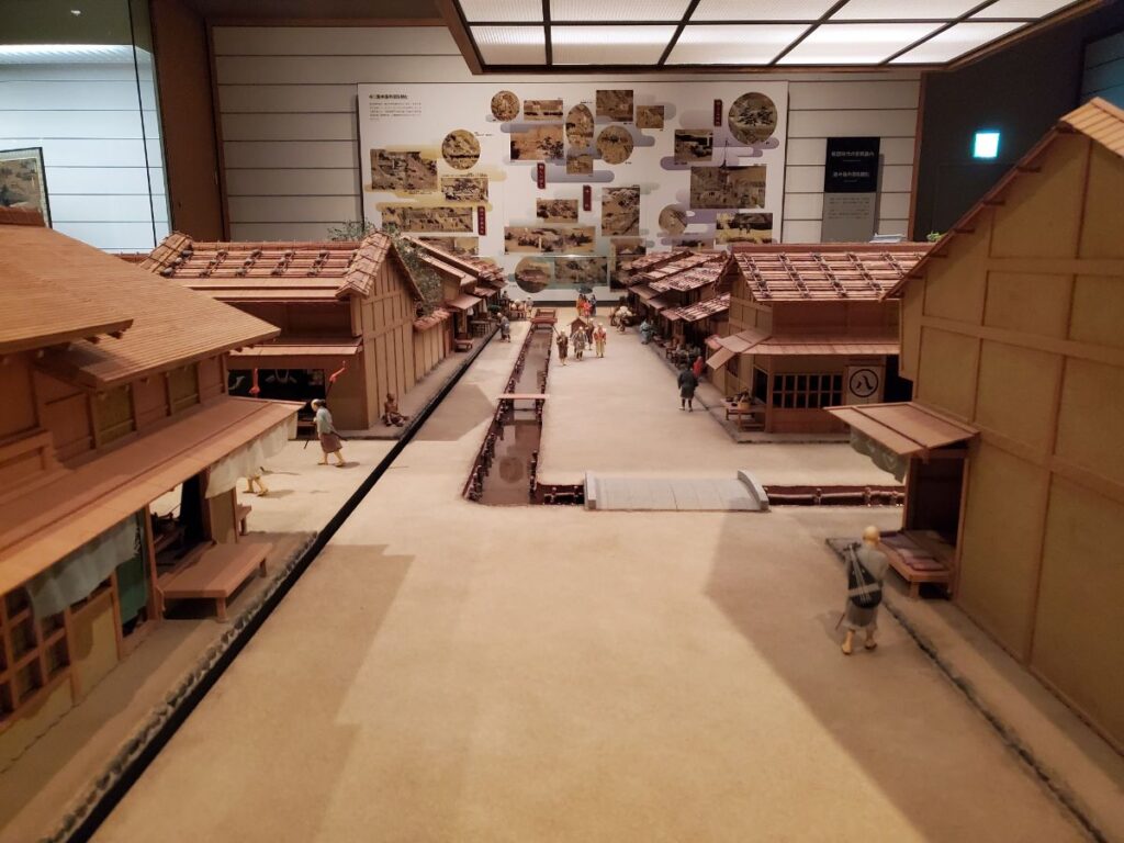 展示スペースは広く、じっくり見れば一日楽しめるボリューム。 子どものペースに合わせて「少しだけ見る」選択もしやすいです。