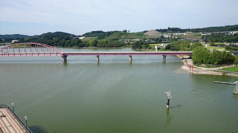 市原湖畔美術館
