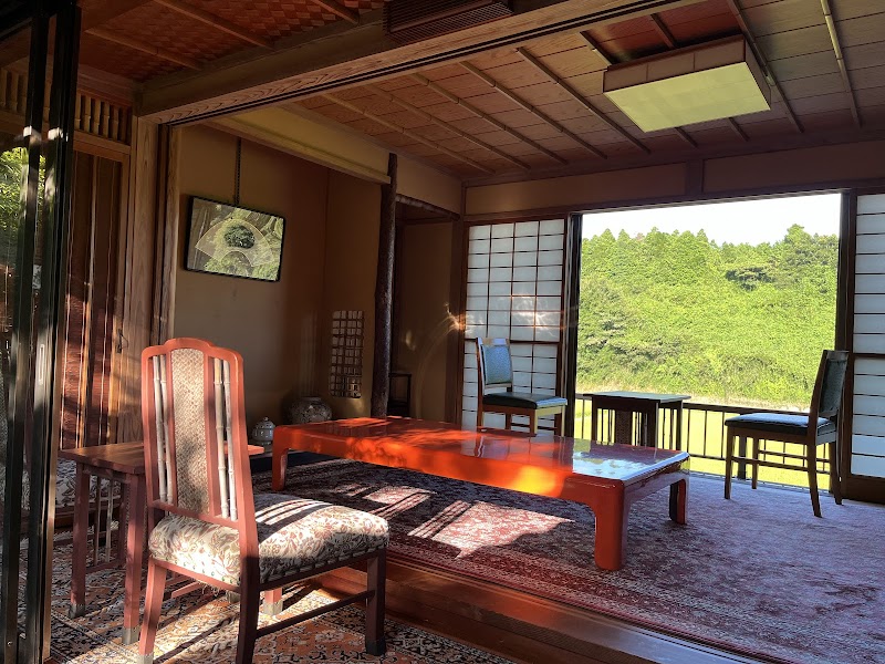 松山庭園美術館