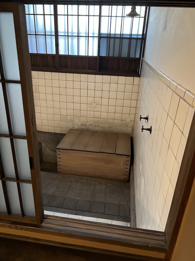 旧安田楠雄邸庭園