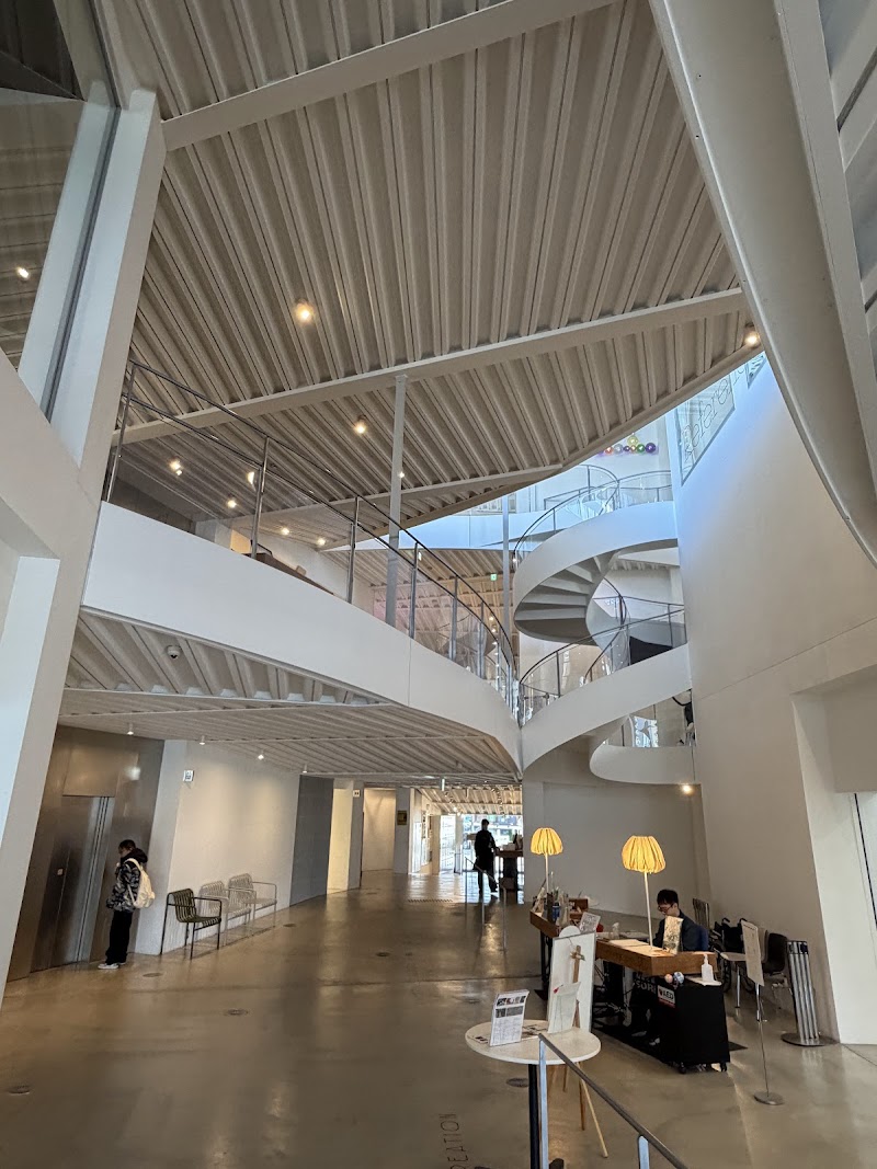 太田市美術館・図書館