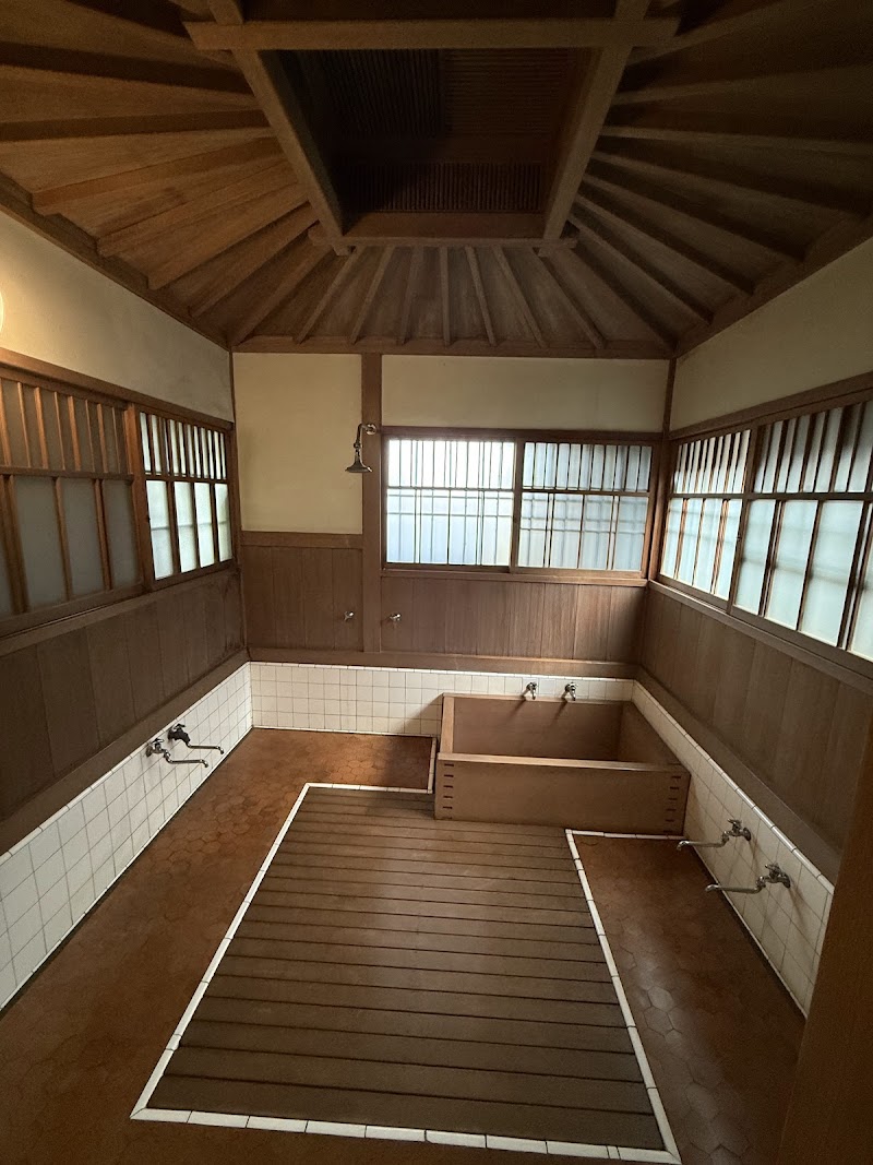 遠山記念館