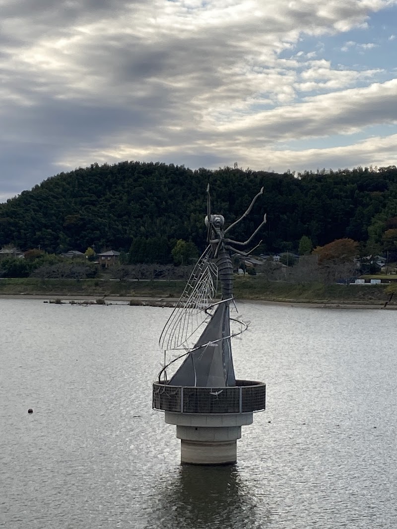 市原湖畔美術館