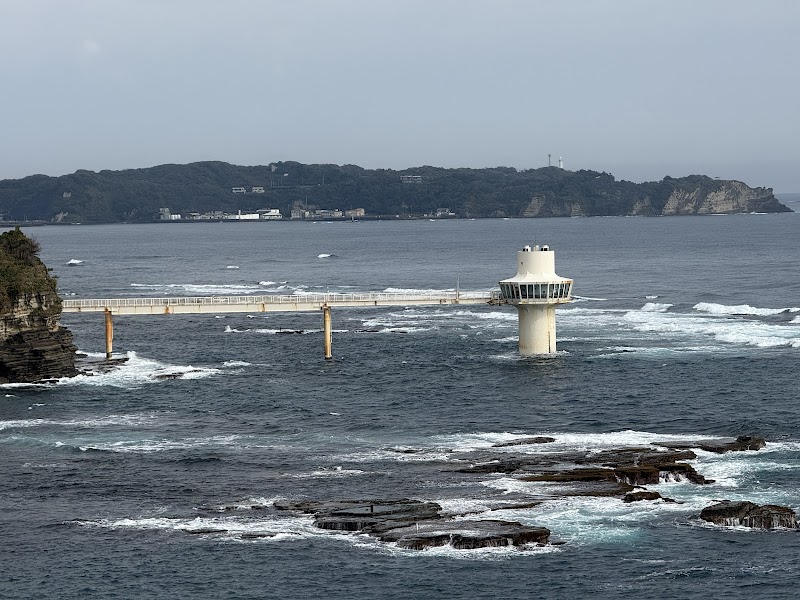 かつうら海中公園海中展望塔