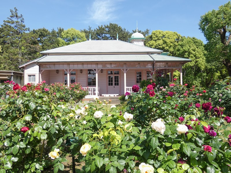 旧横浜ゴム平塚製造所記念館 八幡山の洋館 の写真
