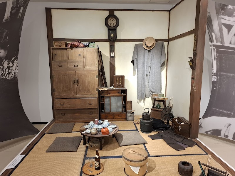食とくらしの小さな博物館