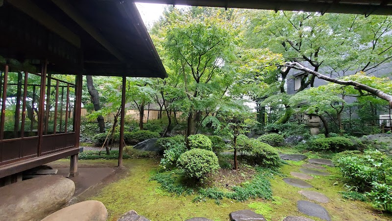 旧安田楠雄邸庭園