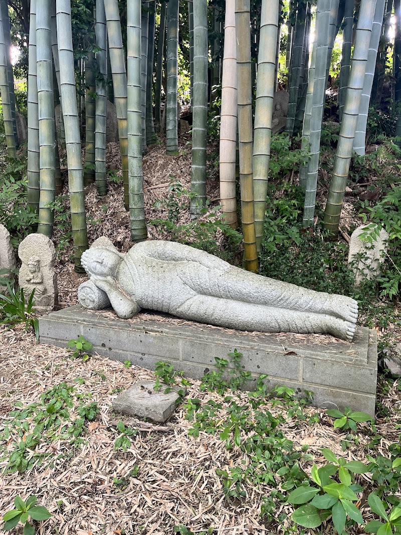 カスヤの森現代美術館
