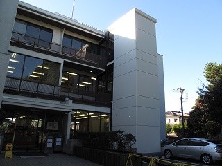 鎌倉市中央図書館・・(@{Type=card; Url=https://lib.city.kamakura.kanagawa.jp/riyo_map01.html; FinalUrl=https://lib.city.kamakura.kanagawa.jp/riyo_map01.html; Title=中央図書館｜鎌倉市図書館; SiteName=lib.city.kamakura.kanagawa.jp; Description=; ImageUrl=https://lib.city.kamakura.kanagawa.jp/img/page/01_chu.jpg; ImageSource=page-image; HostName=lib.city.kamakura.kanagawa.jp}.Title)