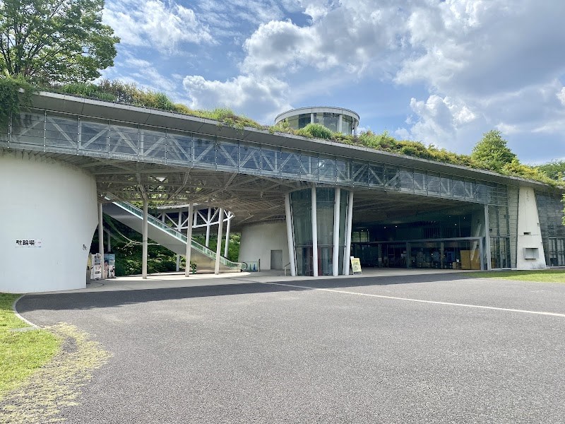 昭和天皇記念館・・(@{Type=card; Url=https://futofura.com/spot/showa_tenno/?start_point=%E7%AB%8B%E5%B7%9D%E9%A7%85&dist=0.9; FinalUrl=https://futofura.com/spot/showa_tenno/; Title=昭和天皇記念館 | 穴場おでかけスポット検索メディア【ふとふらっと】; SiteName=穴場おでかけスポット検索メディア【ふとふらっと】; Description=; ImageUrl=https://futofura.com/wp-content/uploads/2026/05/AJRVUZO4fb7pJ_mDEm66TT-j886YiGKsH47RffXLExz1s5Ui9DaGy-A-A5AoWi-HtMVp7JJHsJ5r7N5v7K_0mFwtYrb1BQUEiZatKrJZZa2m2Q98fq0ViEuVXzs8_q2Lsb1h78v_ewYg_H8BkMCY3YEs1600-w800.jpg; ImageSource=ogp; HostName=futofura.com}.Title)